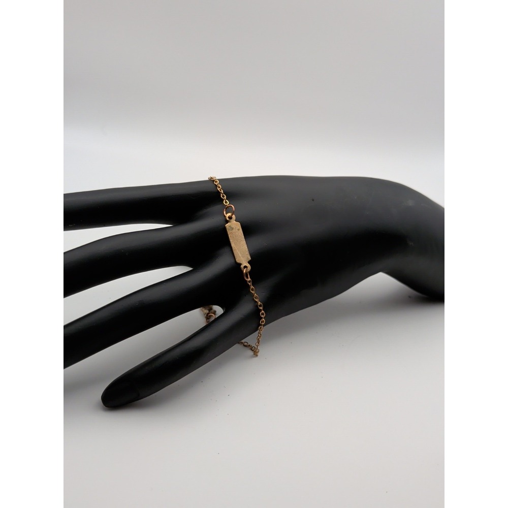 Gold Tonedā Chained Bracelet With Rectangle Pendant